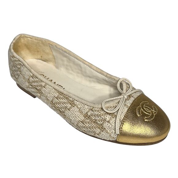 Chanel Tweed & Gold Cap Toe Ballet Flats 37C Classic Logo Flats Interlocking C - Picture 1 of 13
